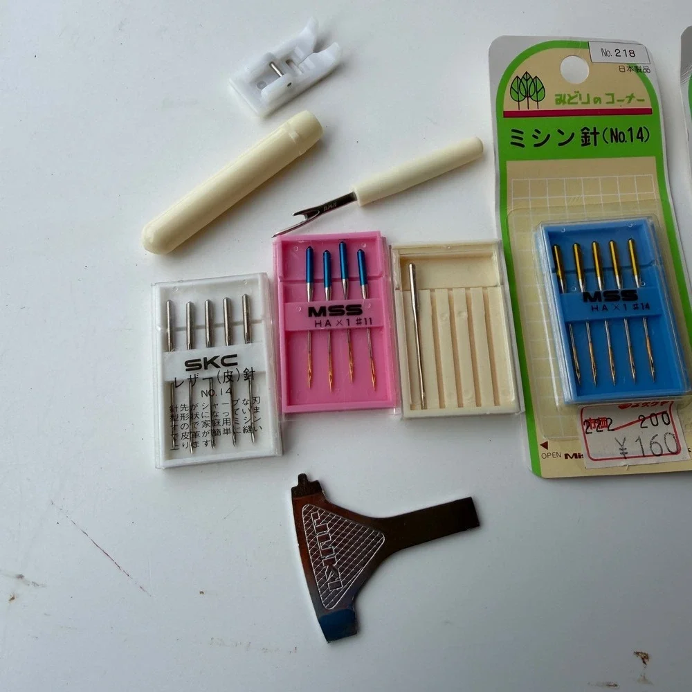Sewing Machine Needle Lot MSS SKC #9 #11 #14 Seam Ripper Presser Foot Screwdrive